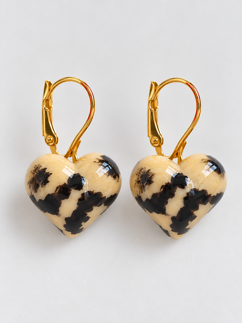 Animalprint Herz-Ohrringe – Nickelfrei